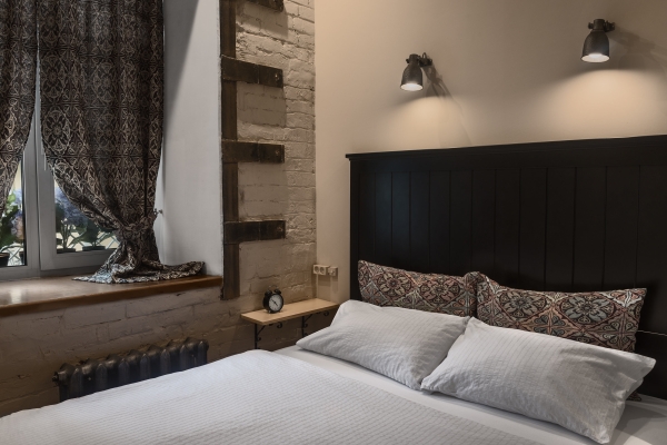 Brick Walls Hotel